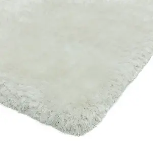 Asiatic Plush White Luxury Shaggy Polyester Rug-150cm (Circle)