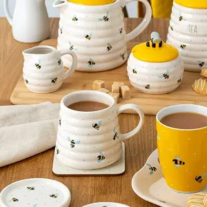 Set of 4 Sweet Bee Hug Mug 450ml