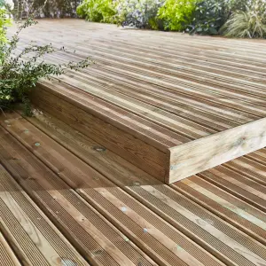 GoodHome Lemhi Green Pine Deck board (L)3.6m (W)144mm (T)27mm