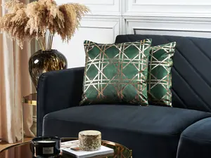 Set of 2 Cushions CASSIA 45 x 45 cm Geometric Dark Green