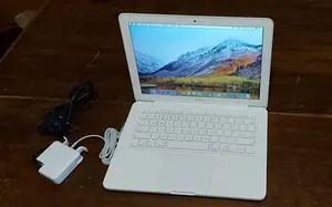 Apple Macbook 14.1-Inch 4Gb Ram + 120Gb Ssd