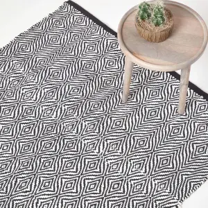 Homescapes Trance Black and White Diamond Pattern Recycle Fibre Rug, 160 x 230 cm