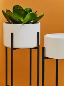 Interiors by Premier Contemporary Design Large White And Black Floor Standing Planter, Sturdy And Durable Outdoor Pot For Flowers