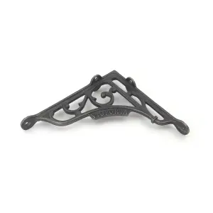 Oakcrafts - Pair of Antique Cast Iron London Victoria Shelf Brackets  - 195mm x 180mm