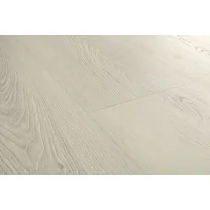 Class 800 CLM5786 Grey Modern Wood Effect Laminate Flooring For Home (All Rooms), 8mm Laminate Flooring 1.596 m²Per Pack