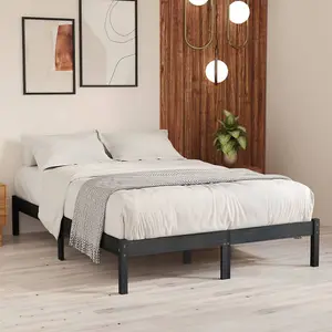 Berkfield Bed Frame Grey Solid Wood 135x190 cm Double