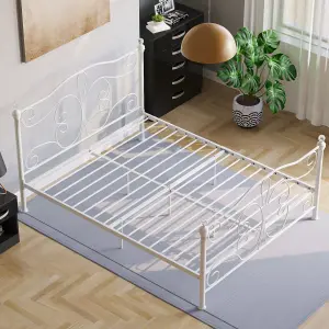 Vida Designs Chicago White 5ft King Size Metal Bed Frame