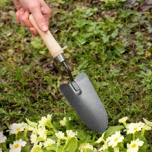 Hardys Garden Hand Trowel - Carbon Steel, Hammered Finish, Improved Rust Resistance, Robust Ash Wood Handle - (L) 330mm x (W) 80mm