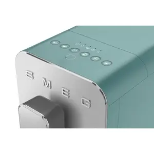 Smeg Bean to Cup Machine Matte Emerald Green