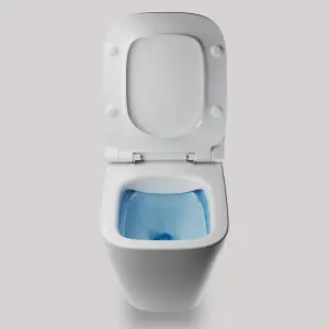 Ideal-Standard Della White Close-coupled Toilet & cistern with Soft close seat & Close coupled cistern