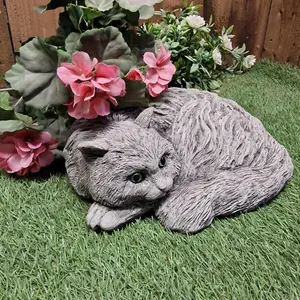 Stone Cast Persian Cat Ornament