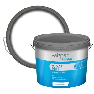 Valspar Trade Pure Brilliant White Vinyl matt Wall & ceiling Emulsion paint, 10L