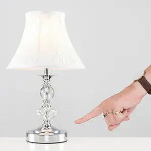 Metal Table Lamp Chrome / No