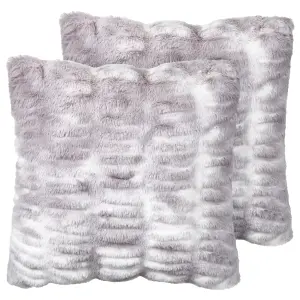 Set of 2 Cushions MACODES Faux Fur 45 x 45 cm Solid Light Grey