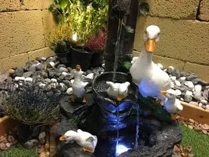 Duck Family Animal Animal Fountain Solar Water Feature