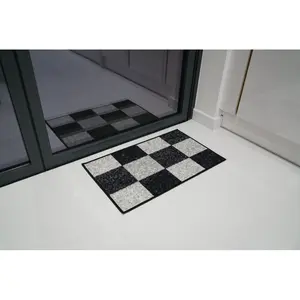 Mistie Door Mat Black/White / Rectangle 67 x 120cm