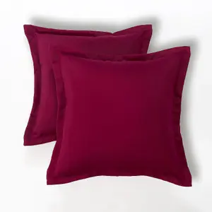 Homescapes Burgundy Plain Outdoor Cushion 45 x 45 cm, Set of 2