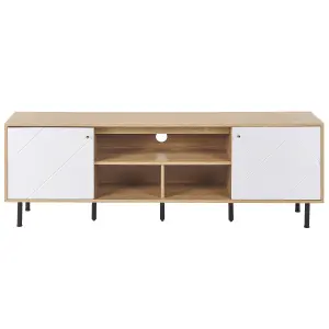 Beliani Traditional TV Stand White PALMER