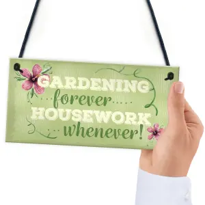 Red Ocean Gardening Forever Hanging Plaque SummerHouse Sign Garden Shed Mum Nan Beautiful Home Gift