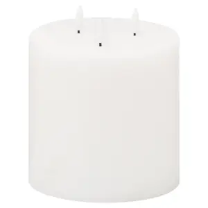 Luxe Collection Natural Glow 6x6 LED White Candle