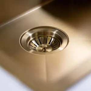 Mockeln - 1.0 Bowl Stainless Steel Kitchen Sink - Inset or Undermounted - Brushed Brass Finish - 440mm x 440mm x 200mm