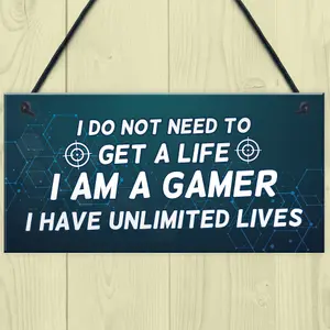 IM A GAMER Sign Funny Gamer Gift Hanging Plaque For Bedroom Man Cave Games Room