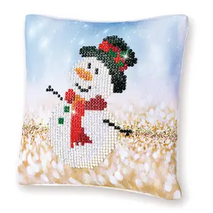 Diamond Painting Kit: Cushion: Snowman Top Hat