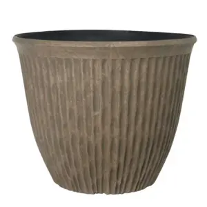 Brooklyn Faux Rock Planter 15'' Container for Patio Flowers