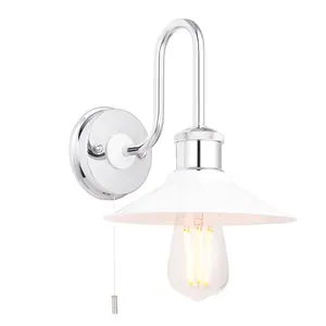 Chrome Plated Bathroom Fisherman Wall Light & Ribbed Glass Shade IP44 Rated