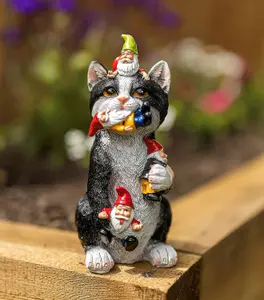 Resin Gnome Eating Cat Ornament Colourful Outdoor Indoor Decoration for Home Patio Decking