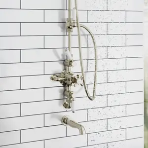 ENKI Downton English Gold White Traditional 3-Outlet Brass Thermostatic Triple Valve Shower Set 200mm