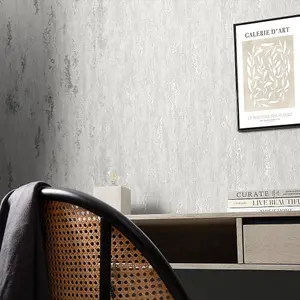 Manhattan Modern Wallpaper In Ivory And Silver