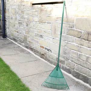 JVL Outdoor Garden Lawn Leaf Rake with Telescopic Handle, Green