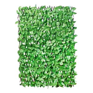 GardenKraft 26130 2.6m x 0.7m Light Ivy Leaf Covered Trellis