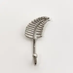 Melody Maison Silver Curved Leaf Wall Hook