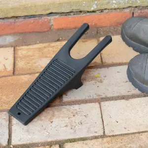 Black Plastic Boot Jack Wellington Boots Wellies Remover Puller Mud Scraper