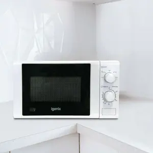 Igenix IG2071 Maunal Microwave, 35 Minute Timer, White