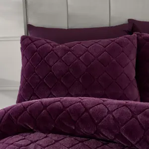 Catherine Lansfield Bedding Cosy Diamond Faux Fur Duvet Cover Set with Pillowcase Plum