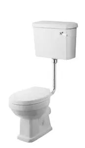 Traditional Classic Low Level Toilet Pan, Cistern and Flush Pipe Kit