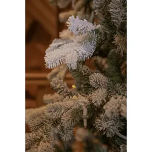 7.5ft Snowy Sheffield Spruce Artificial Christmas Tree with 700 Warm White LEDs 7.5ft