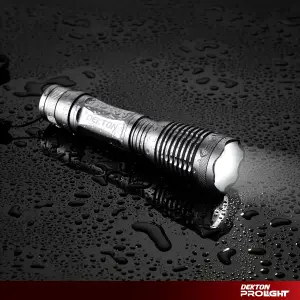 Dekton Pro Light Endurance XT 400 COB LED Torch 400 Lumen 350M Range & Batteries