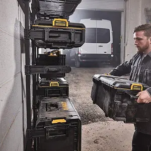 DEWALT DS300 TOUGHSYSTEM 2.0 Toolbox