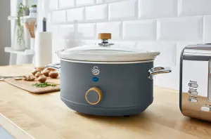 Swan Nordic Slate Grey 3.5 Litre Slow Cooker