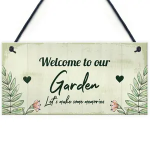 Hanging Garden Sign Welcome Sign Wall Plaque Friendship Gift New Home Gift