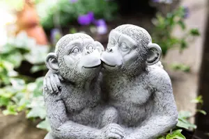 Stone Effect Kissing Monkeys Garden Statue Smooching Chimp Pond Ornament