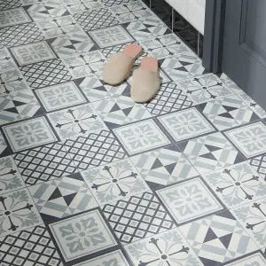 GoodHome Poprock Black & white Mosaic effect Vinyl tile, 1.3m²