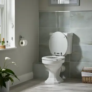 Heritage Upperton White Close-coupled Toilet with Soft close seat & Close coupled cistern