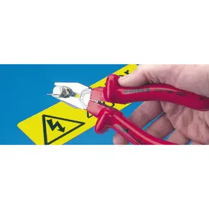 Draper KNIPEX 03 07 200 VDE Combination Pliers, 200mm 21453