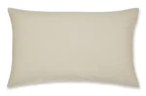 Catherine Lansfield Pillowcases Easy Iron Percale Standard 50x75cm Pack of 2 Pillow cases with envelope closure Cream