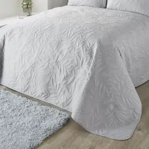 Luana Floral Pinsonic Microfibre Warm And Cosy Bedspread